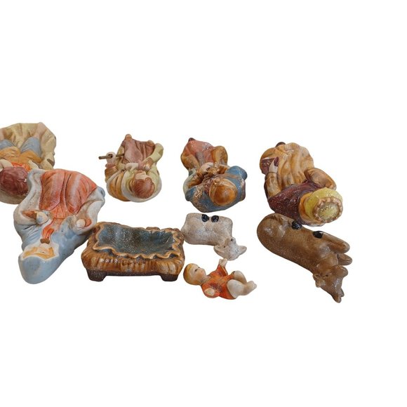 Vintage 11 Piece Ceramic Nativity Figure Set 2" to 8" Hand Painted Christmas - Picture 6 of 10